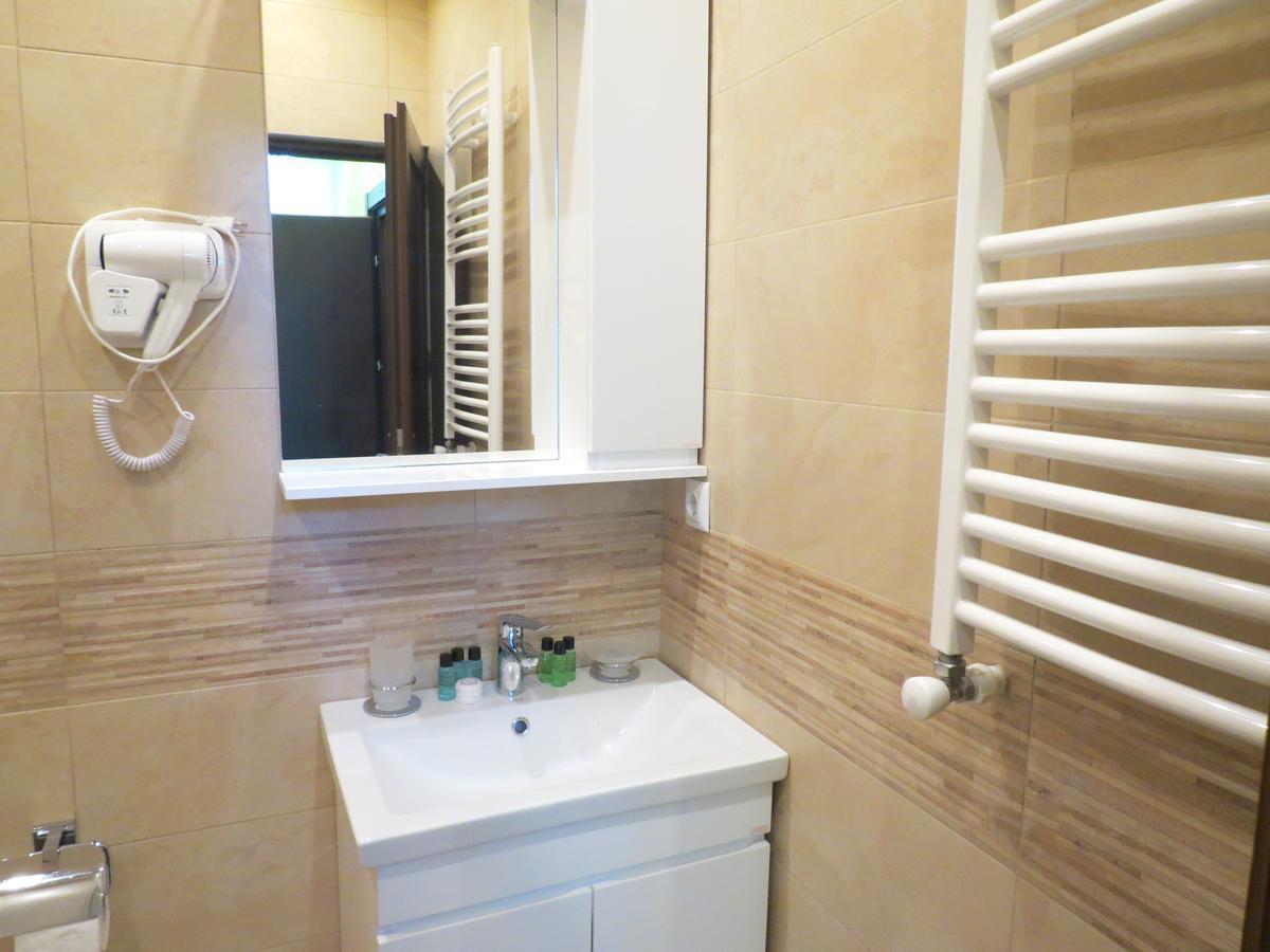 Your Home Hotel Tbilisi Esterno foto