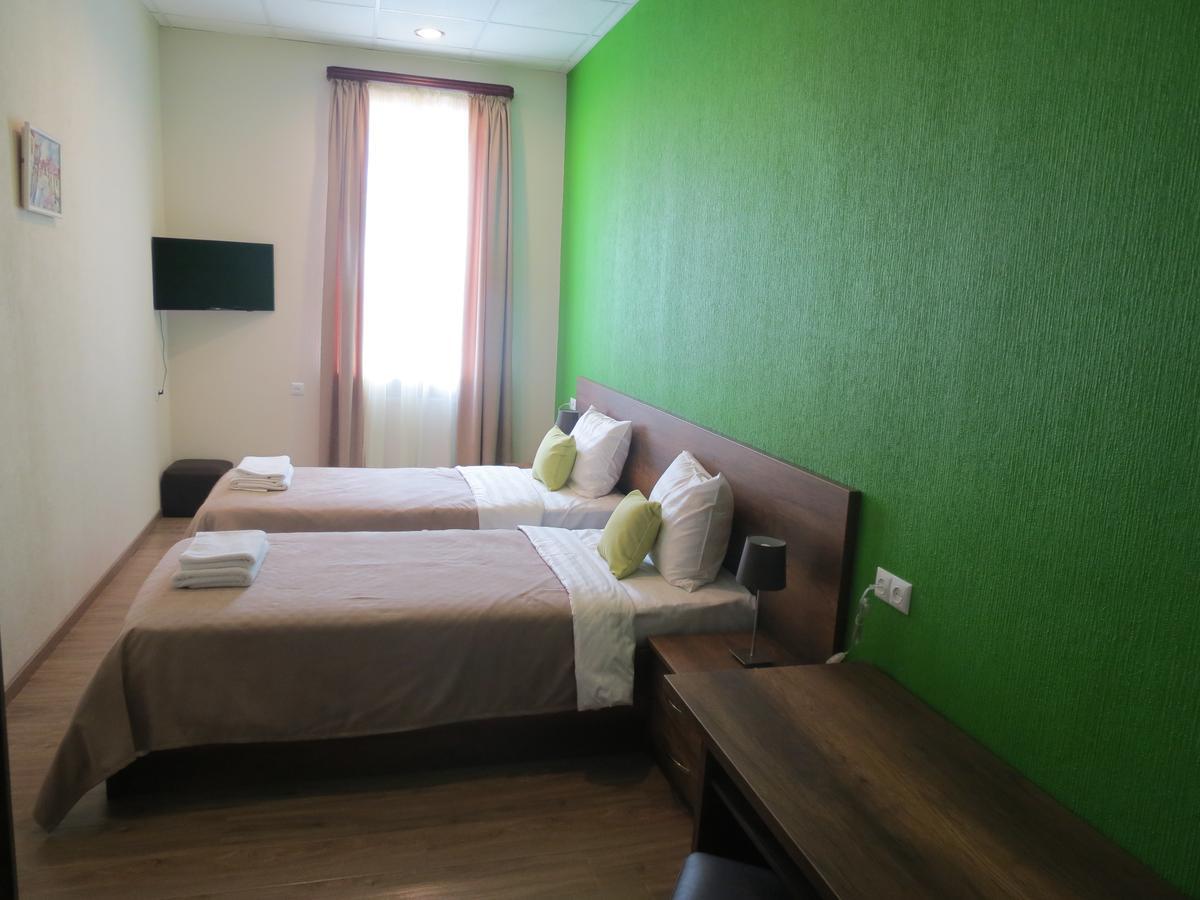 Your Home Hotel Tbilisi Esterno foto